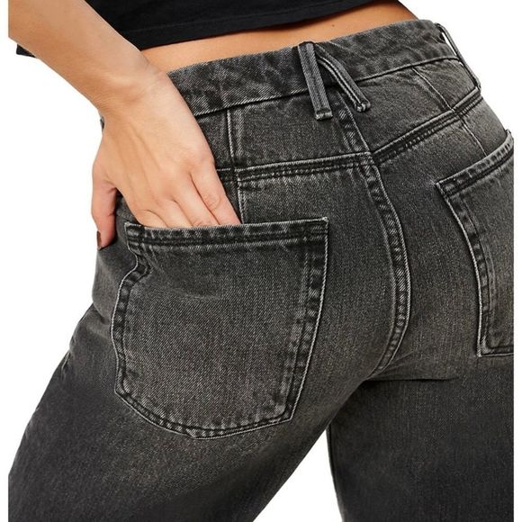 Women’s GOOD AMERICAN black hood 90’s high rise straight leg jeans - Picture 3 of 11